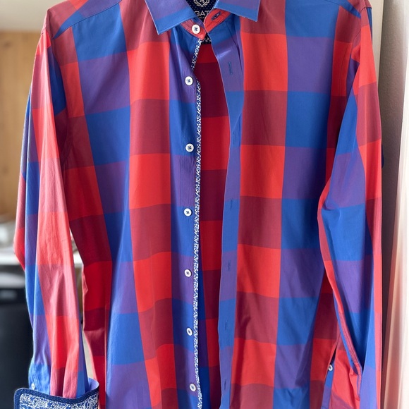 Bugatchi button up. Great condition - Picture 2 of 3